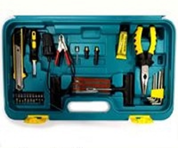 Air Compressor With Tool Kit